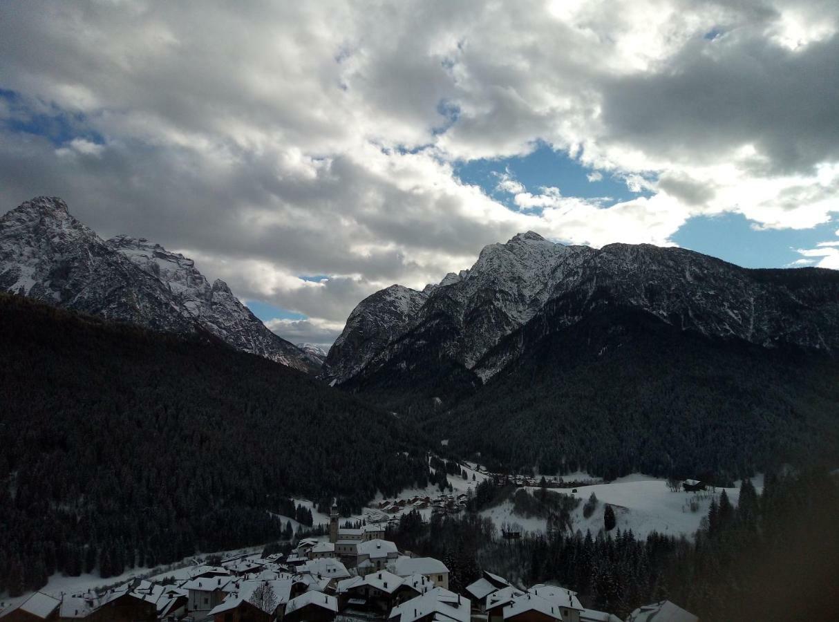B&B Il Tulipano San Pietro di Cadore Buitenkant foto